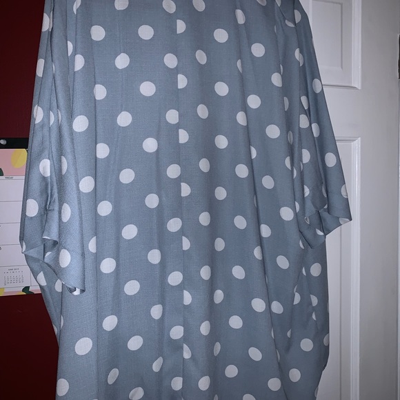 Light blue, white dots button down short sleeves - Picture 2 of 2